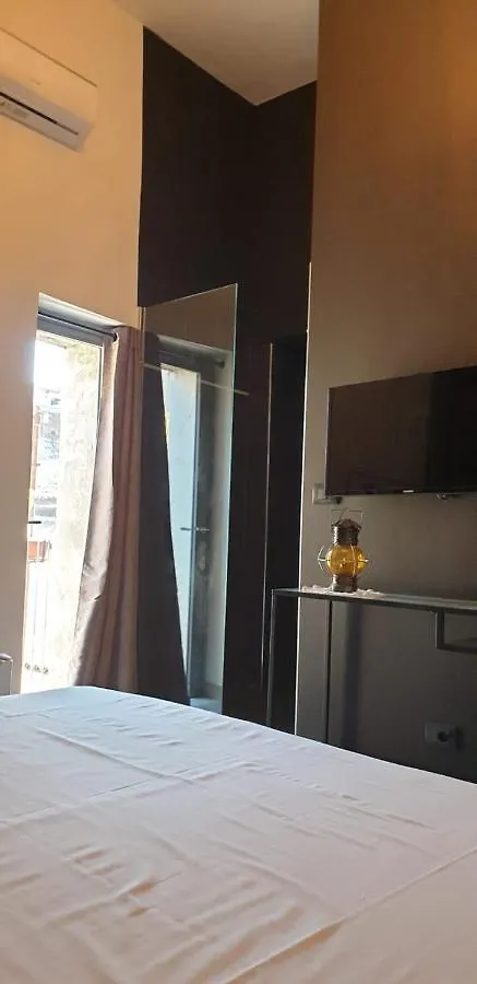 Bed and Breakfast Le Stanze dello Scirocco Catania 0*,  Italia